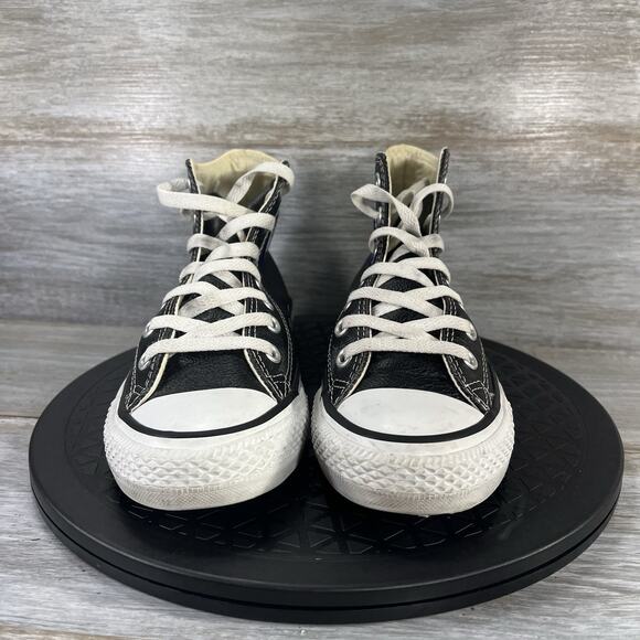 Converse Women’s Chuck Taylor All Star Black Leather High Top Sneakers Size 6 - Picture 4 of 9